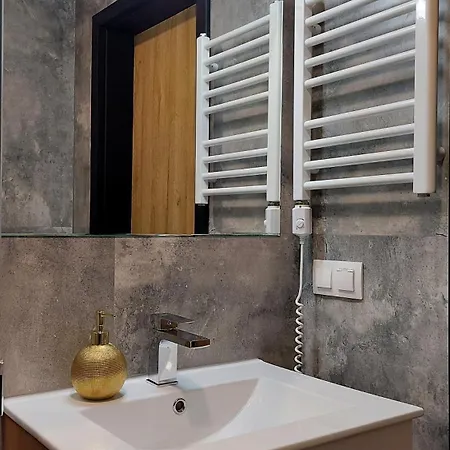 Theapartments Wojska Polskiego Апартаменты Лодзь