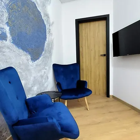 Theapartments Wojska Polskiego Apartment